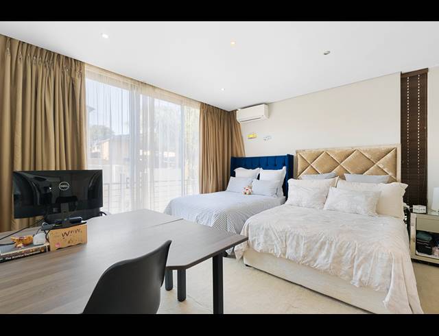 3 BEDROOM TOWNHOUSE FOR SALE IN BRYANSTON